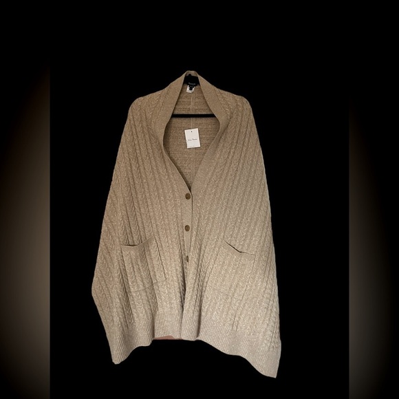 NWOT Worth New York beige sweater cardigan size small, extra buttons - Picture 5 of 8